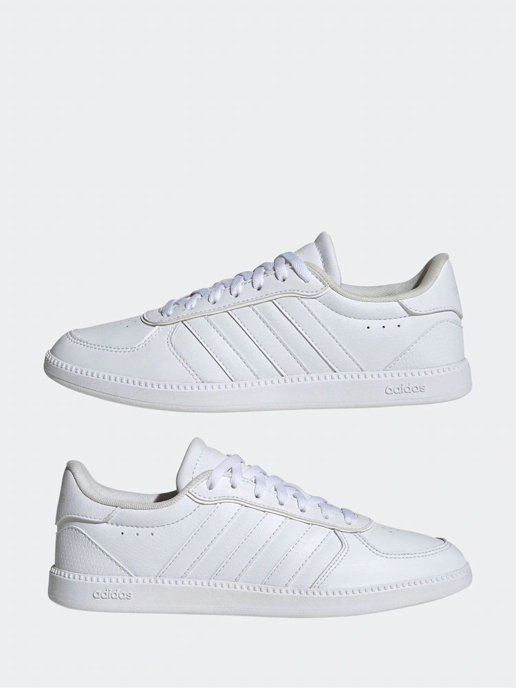 Affordable fall outfit ideas 2025 – sneakers under $100